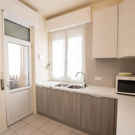 Casa Emmeti * ديسينسانو ديل غاردا