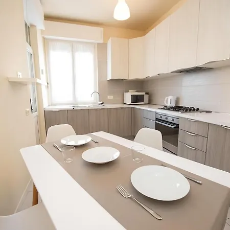 Casa Emmeti * Дезенцано-дель-Гарда